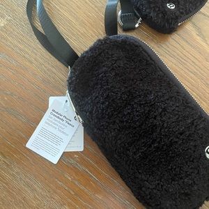 Lululemon MODULAR PHONE CROSSBODY BAG FLEECE